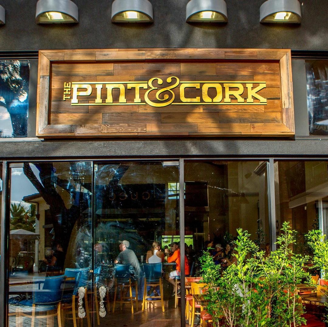 the pint and cork tavern